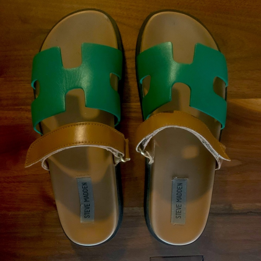 Steve Madden slides